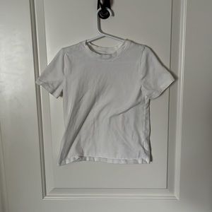 Old navy white tshirt